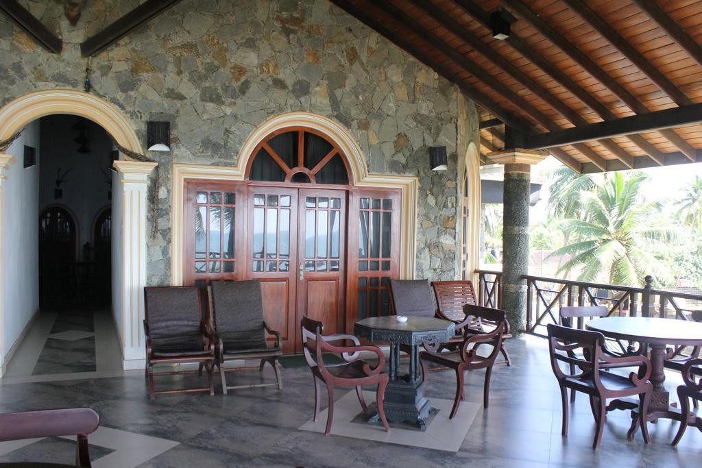 Warahena Beach Hotel Bentota Exterior photo